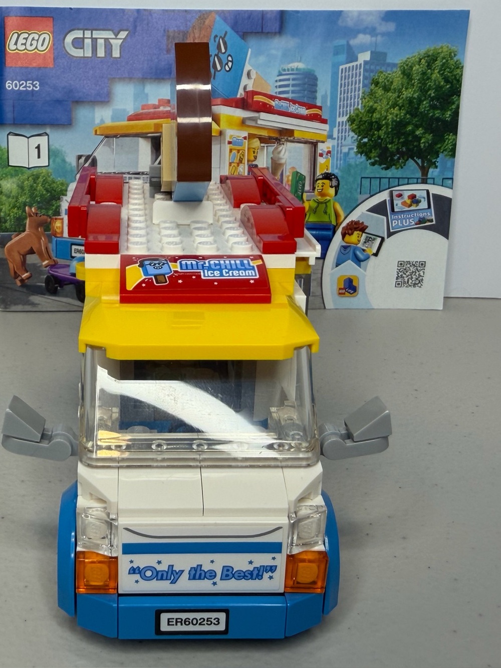 LEGO #60253 Ice-Cream Truck - Picture 9 of 12